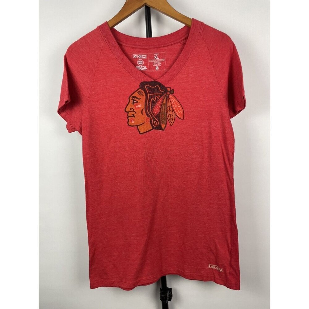 CCM Red Chicago Blackhawks 88 Kane V-Neck‎ Short Sleeve NHL Jersey Shirt Size XL
